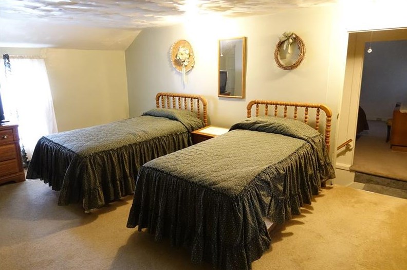 208 Penn St, Butler PA 16001-4149 exterior