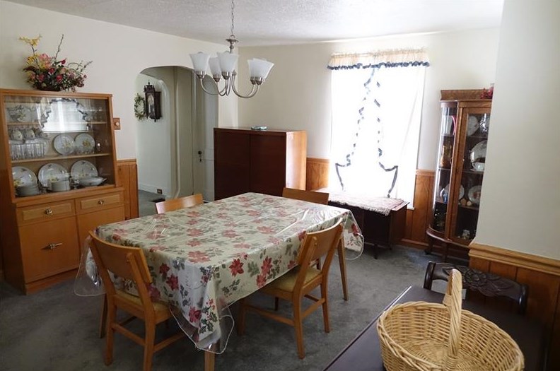 208 Penn St, Butler PA 16001-4149 exterior