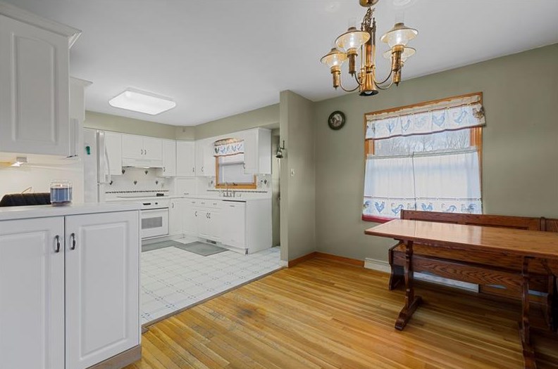 150 Karen Dr, Washington PA 15301-8568 exterior