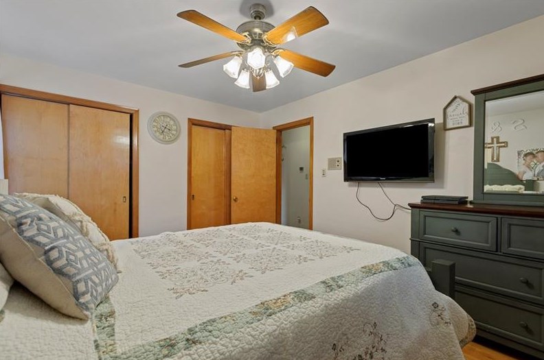 150 Karen Dr, Washington PA 15301-8568 exterior