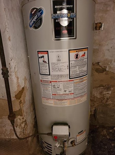 810 Lagonda Rd, Washington PA 15301-8036 exterior