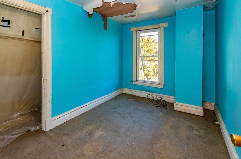 257 Wintergreen Dr, Butler PA  16001-2768 exterior