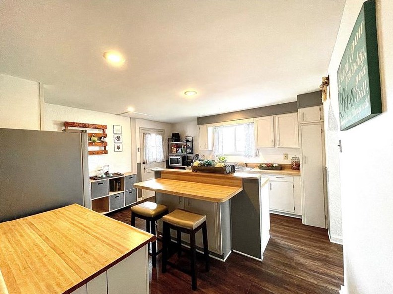 941 Maple Ave, Washington PA 15301-1818 exterior