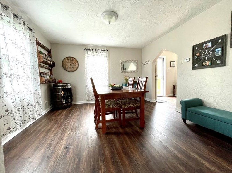 941 Maple Ave, Washington PA 15301-1818 exterior