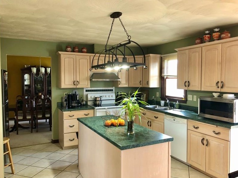 410 Ann Cir, Indiana PA  15701-6009 exterior