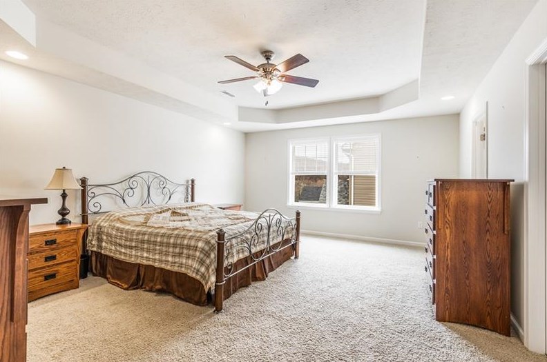 213 Old Hickory Rd, Zelienople PA  16063-4015 exterior