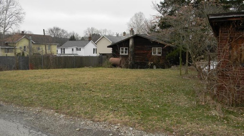 301 S Center Ave, New Stanton, PA 15672