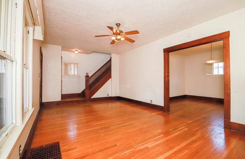 424 Service Ave, Hermitage PA  16146-3112 exterior