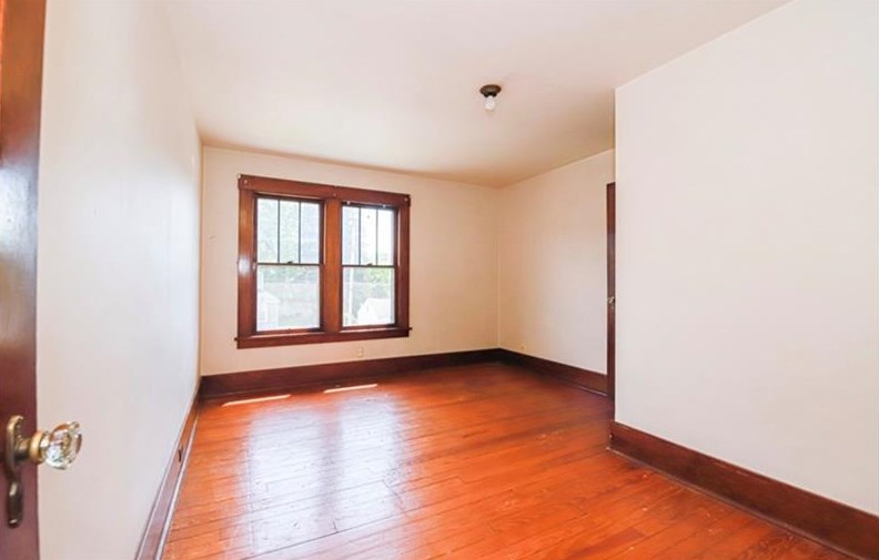 424 Service Ave, Hermitage PA  16146-3112 exterior