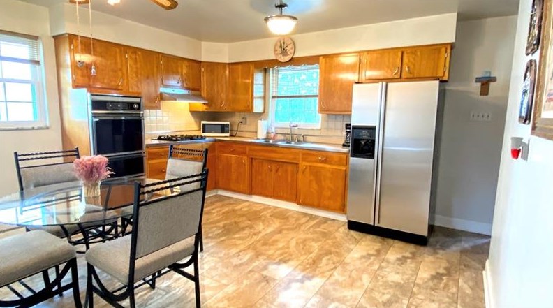 166 Lawrence Ave, Washington PA 15301-2031 exterior