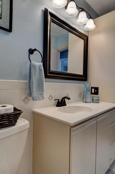 1264 Walnut St, Monaca PA  15061-1131 exterior