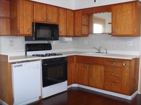 102 3rd St, Youngwood PA  15697-1632 exterior