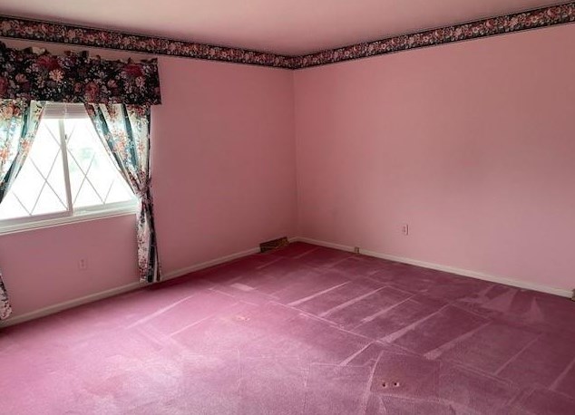 8 Clover Ln, Oliphant Furnace PA  15401-3906 exterior