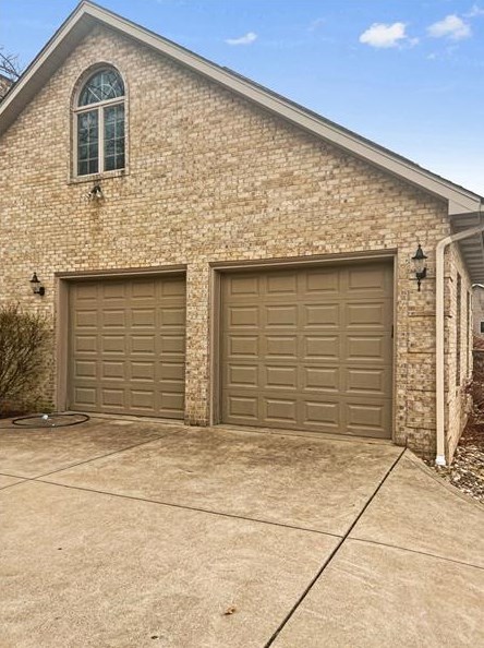 1004 Faulkner Way, Greensburg PA  15601-9044 exterior