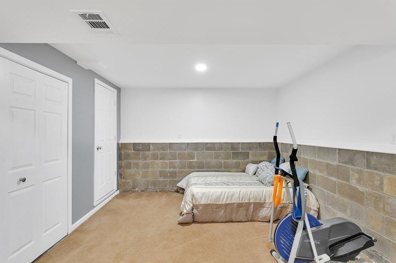 395 Celestial Dr, Freedom PA  15042-2617 exterior