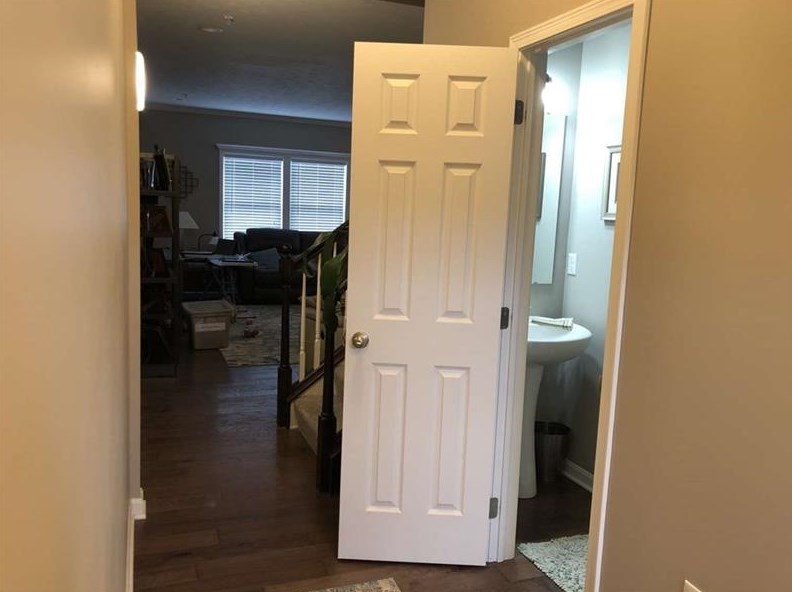 607 Freedom Dr, Collier Township PA  15106-1598 exterior