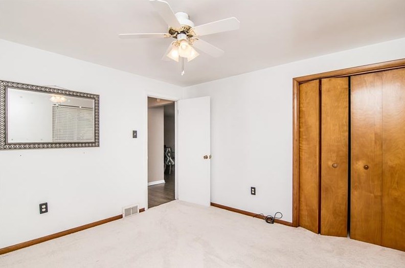 1616 Edgewood Ave, Moon Twp PA 15108-2103 exterior