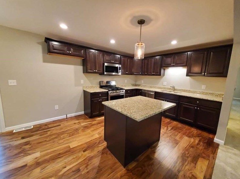 224 Blackwood Dr, Greensburg PA  15601-5920 exterior