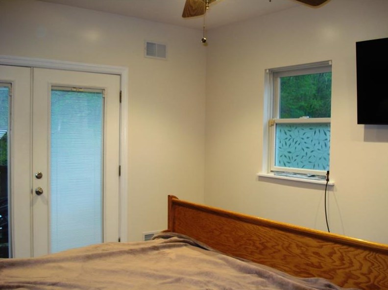 921 Mclaughlin Run Rd, Bridgeville PA  15017-2528 exterior