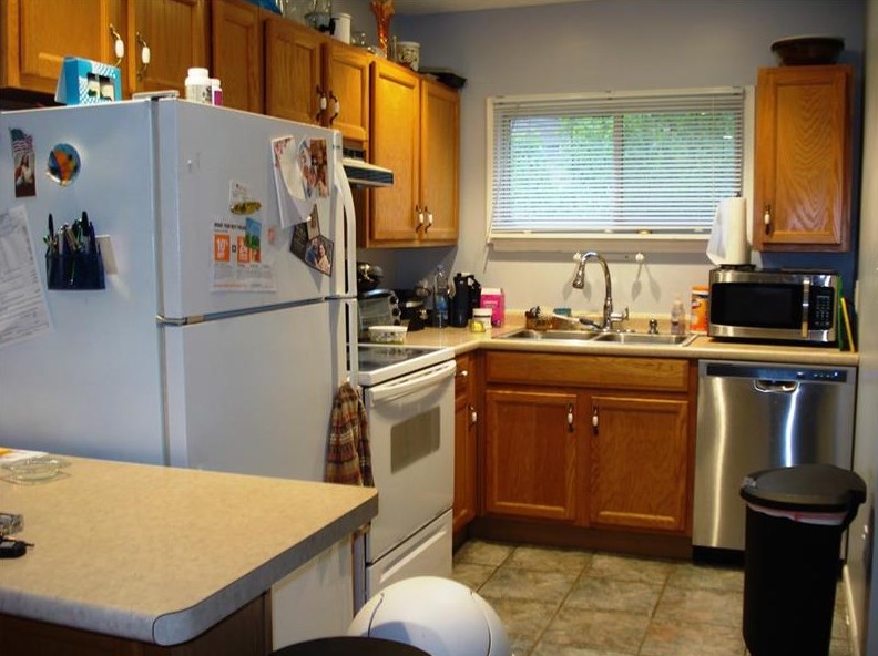 921 Mclaughlin Run Rd, Bridgeville PA  15017-2528 exterior