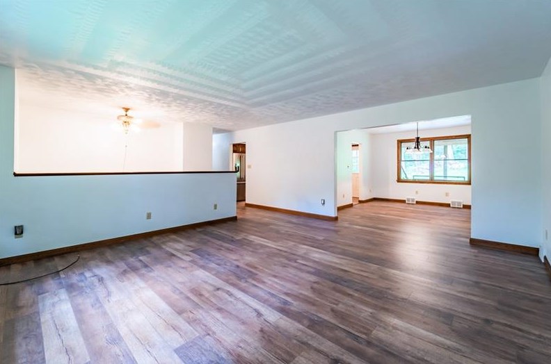 483 Pony Farm Rd, Kittanning PA  16201-4640 exterior