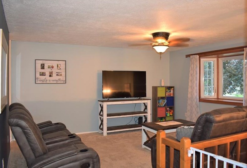 1021 Balsam Dr, Washington PA  15301-9575 exterior