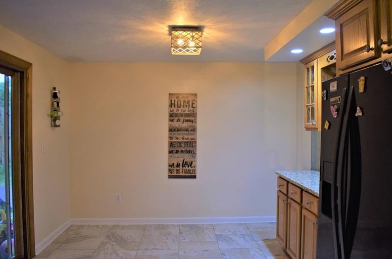 1021 Balsam Dr, Washington PA  15301-9575 exterior