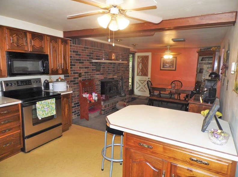 4706 Smithfield St, Mckeesport PA  15135-1216 exterior