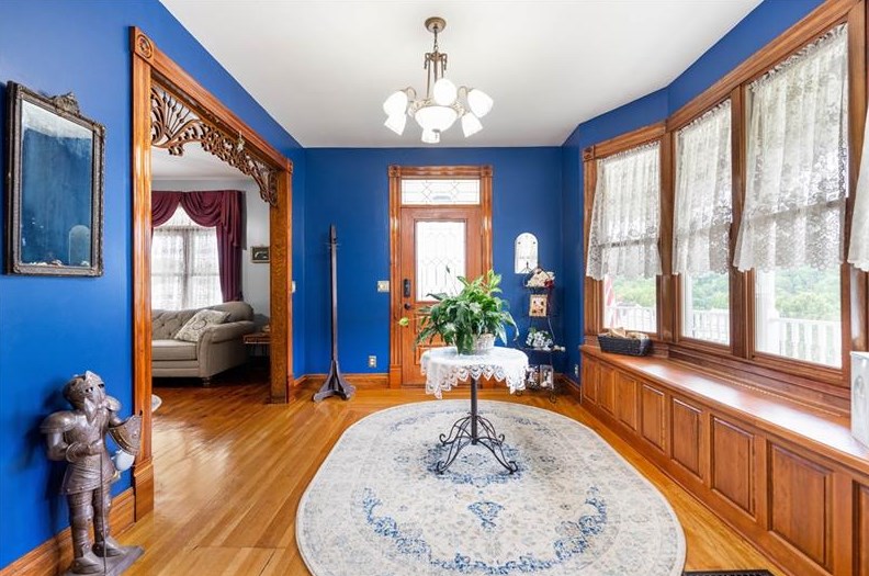 107 Third St, Bentleyville, PA 15314