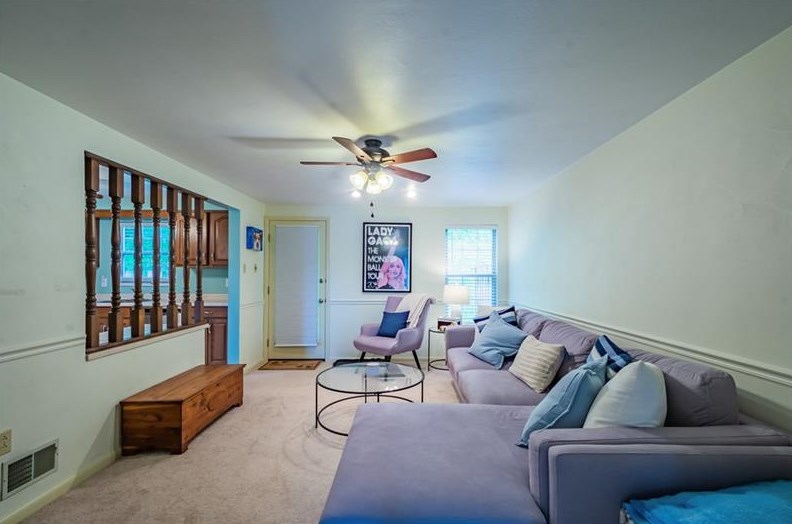 245 Heather Dr, Monroeville PA  15146-1747 exterior
