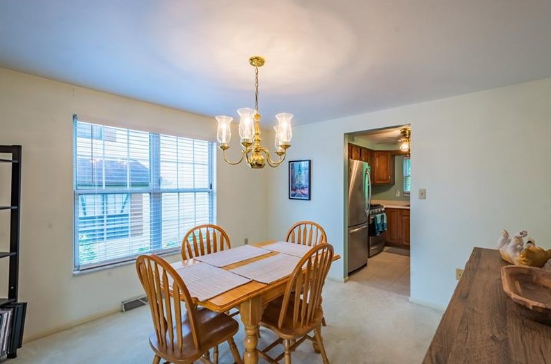 245 Heather Dr, Monroeville PA  15146-1747 exterior