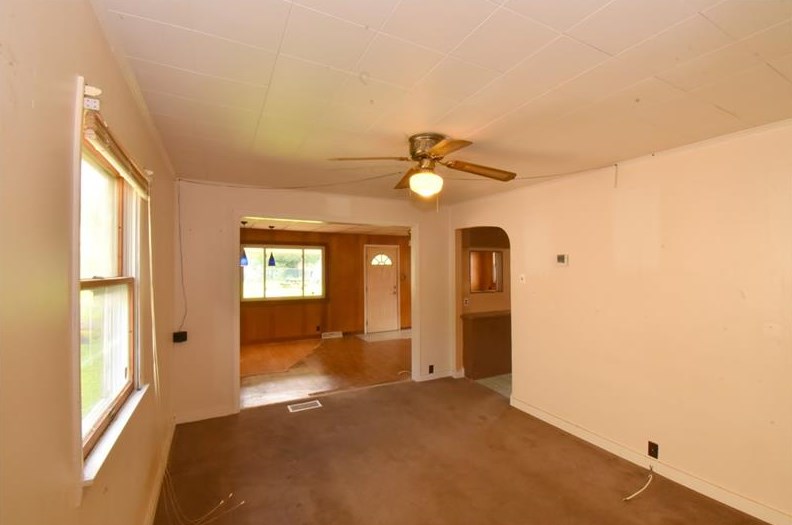 933 Sycamore St, Washington PA  15301-1851 exterior
