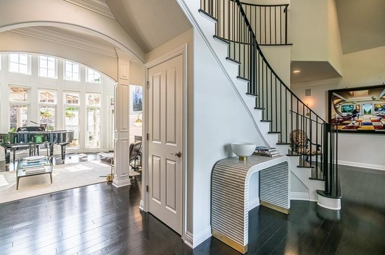 2203 S Villa Dr, Gibsonia, PA 15044
