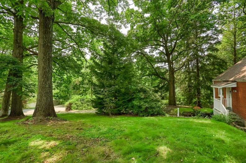 4461 Birchwood Ln, Allison Park PA  15101-1346 exterior