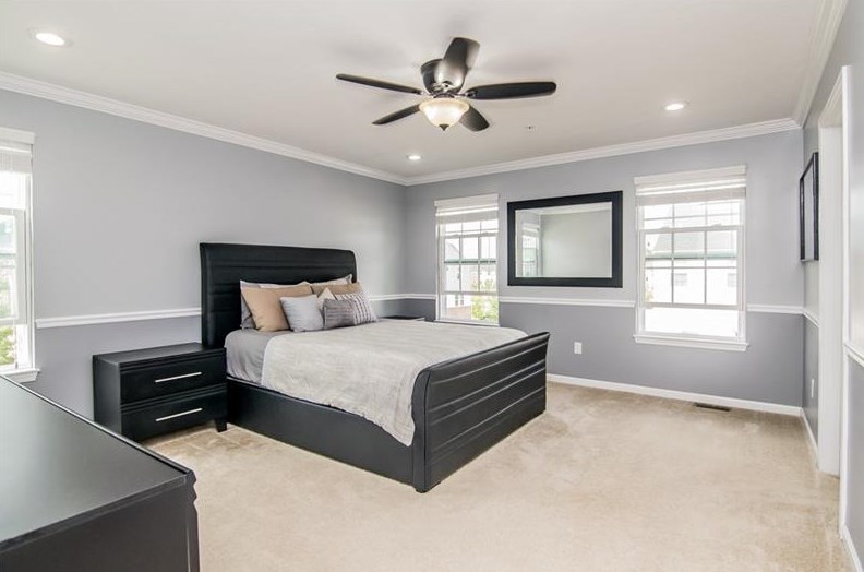 504 Pointe View Dr, Seven Fields PA  16046-8906 exterior