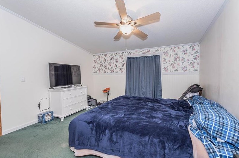 100 Holly St, Indiana PA  15701-8479 exterior