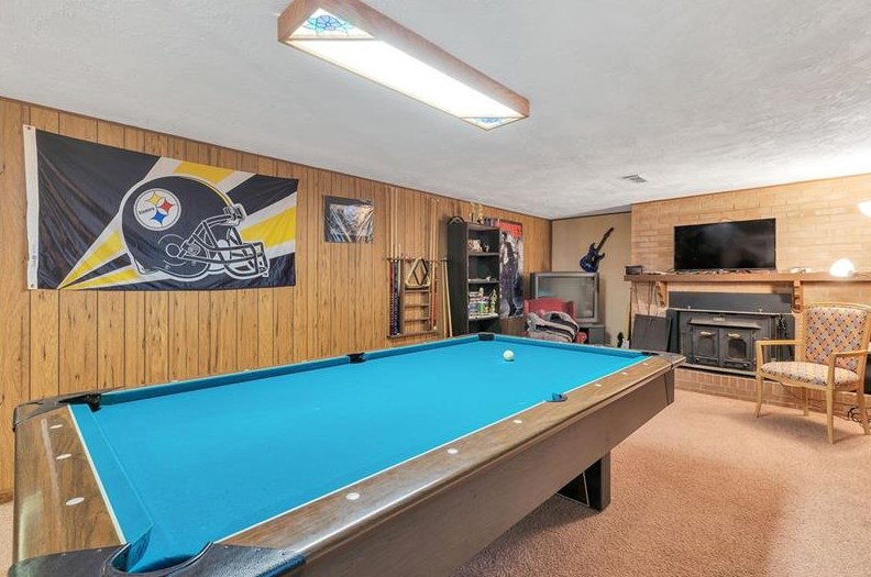 131 Chippewa Park Rd, Beaver Falls PA  15010-1459 exterior