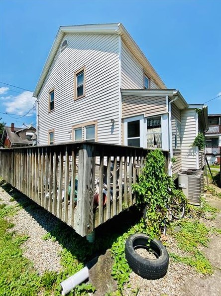 10 Mcnutt St, Houston PA  15342-1803 exterior