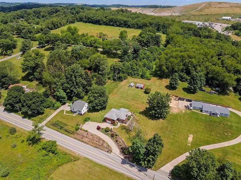 1260 Henderson Ave, Washington PA  15301-6059 exterior