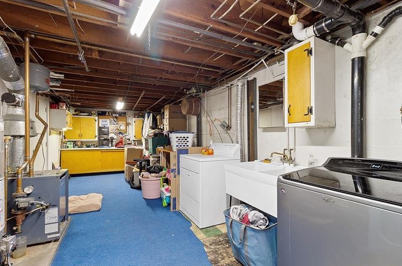 1260 Henderson Ave, Washington PA  15301-6059 exterior