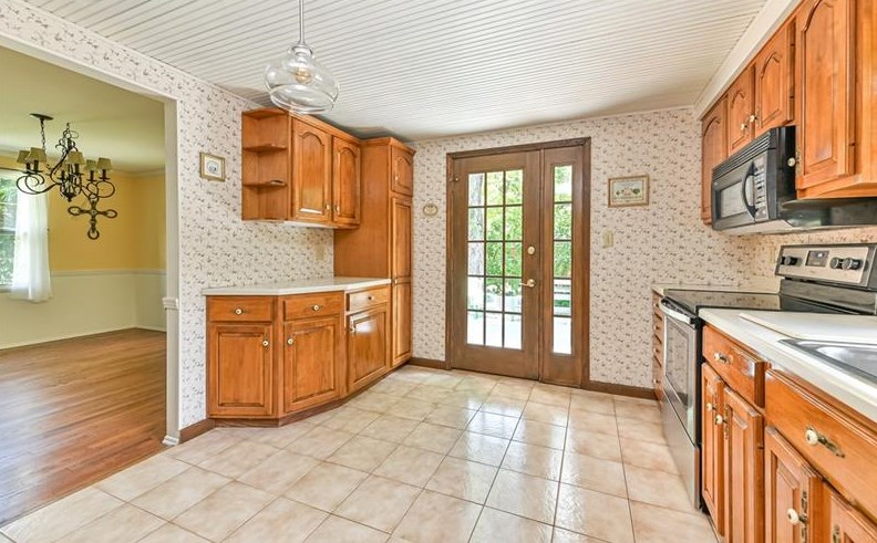 4304 Winchester Dr, Allison Park PA  15101-2199 exterior