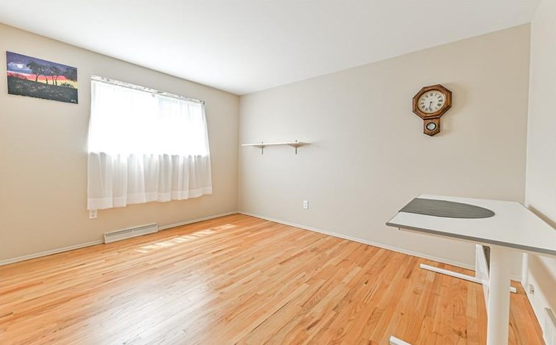 4304 Winchester Dr, Allison Park PA  15101-2199 exterior