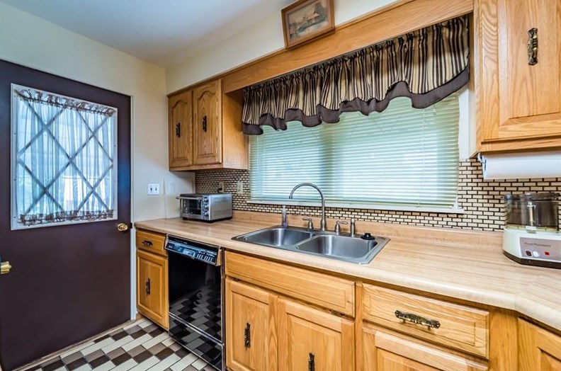 1132 Pacific Ave, Brackenridge PA  15014-1207 exterior