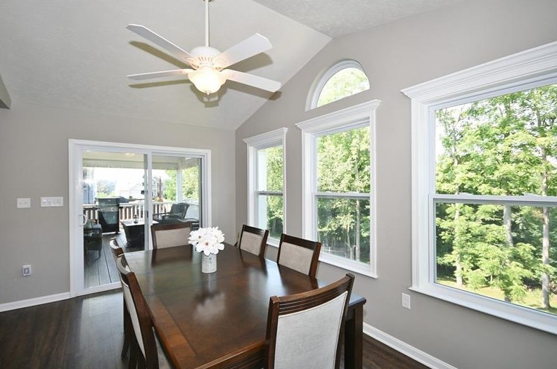 305 Everest Cir, Houston PA  15342 exterior