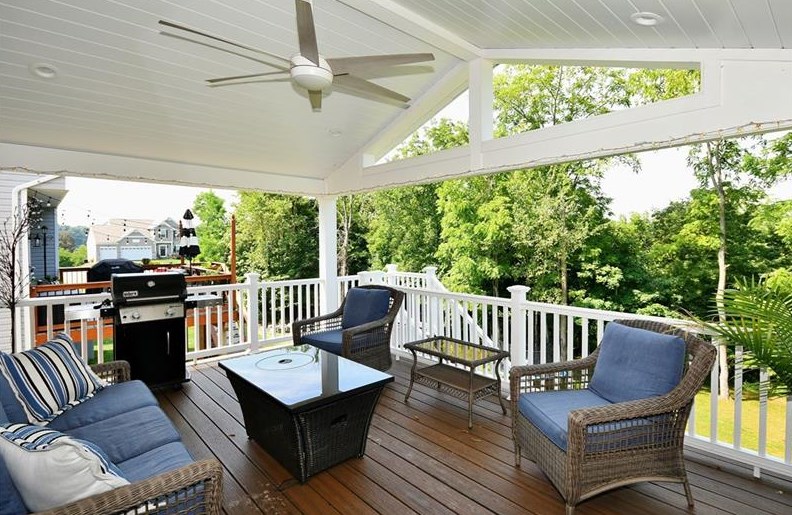 305 Everest Cir, Houston PA  15342 exterior