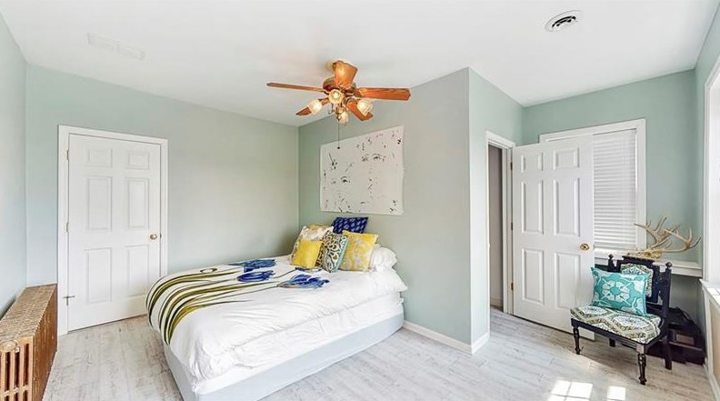 335 Old Hickory Rdg Rd, Washington PA 15301-8665 exterior