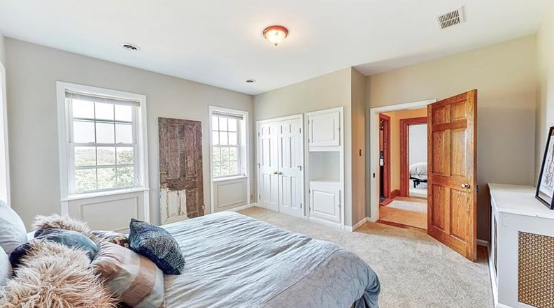 335 Old Hickory Rdg Rd, Washington PA 15301-8665 exterior