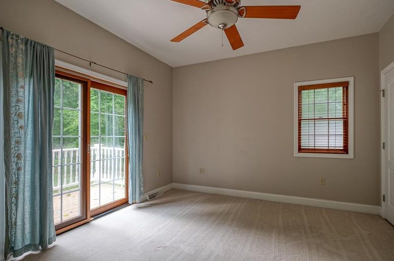 215 Buttercup Ln, Beaver Falls PA  15010-5150 exterior