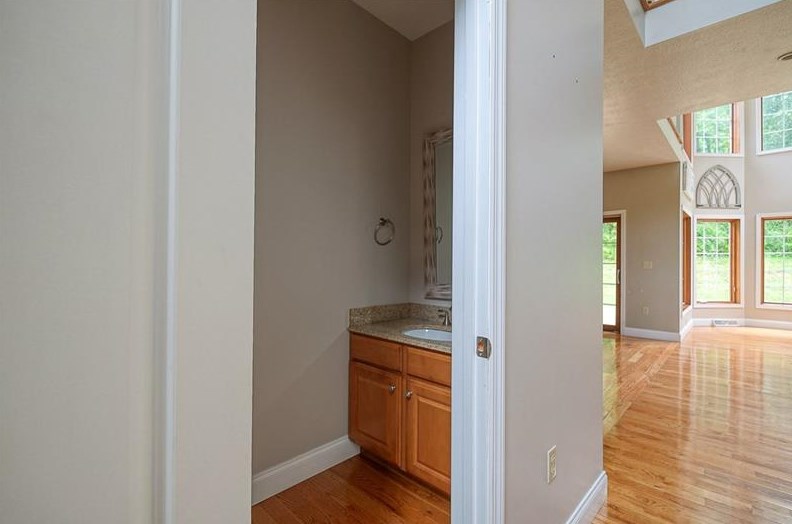 215 Buttercup Ln, Beaver Falls PA  15010-5150 exterior