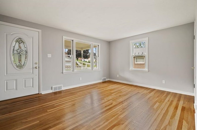 1209 Nimick Ave, Monaca PA  15061-1006 exterior